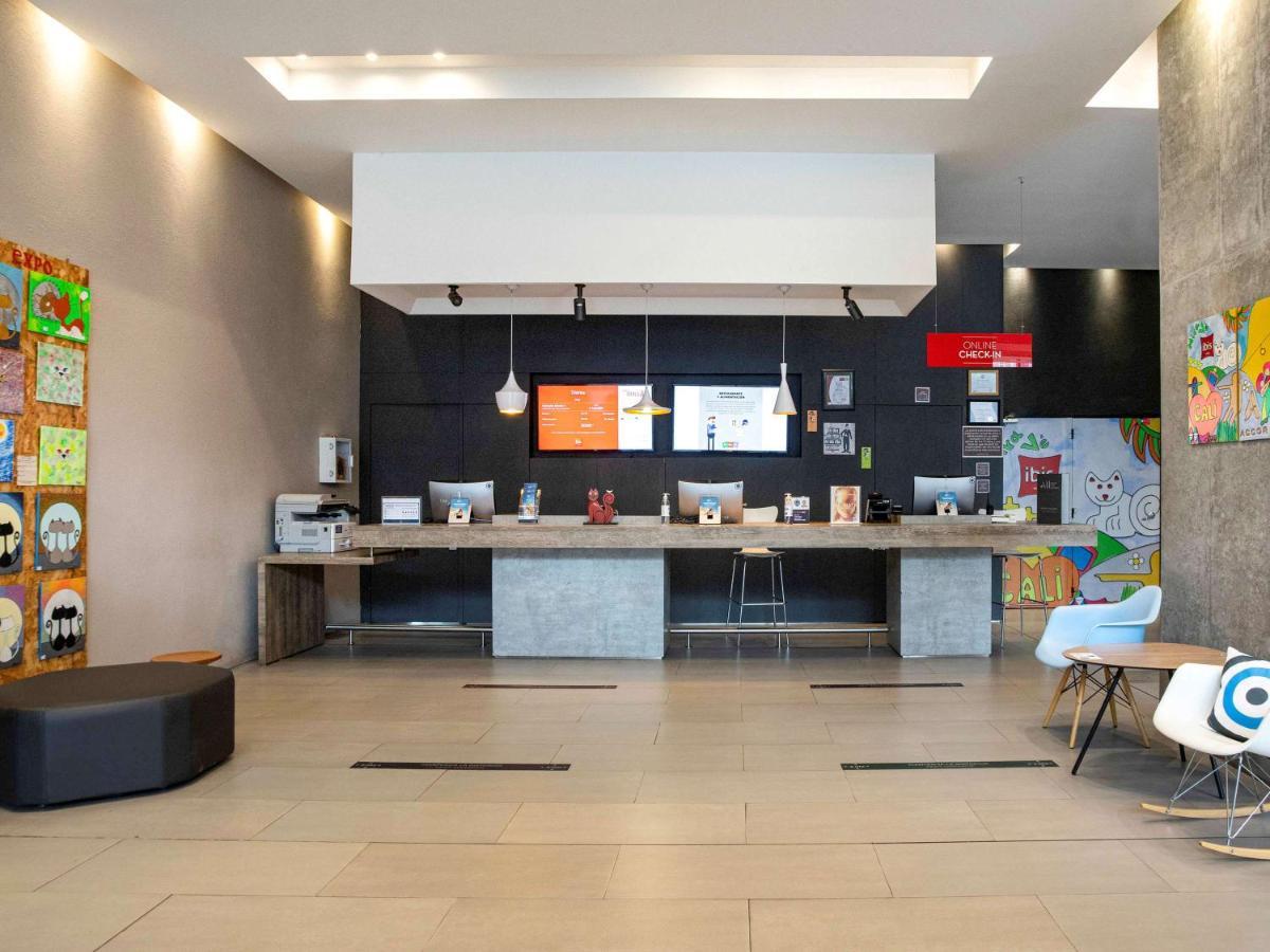 Hotel Ibis Cali Granada Kültér fotó