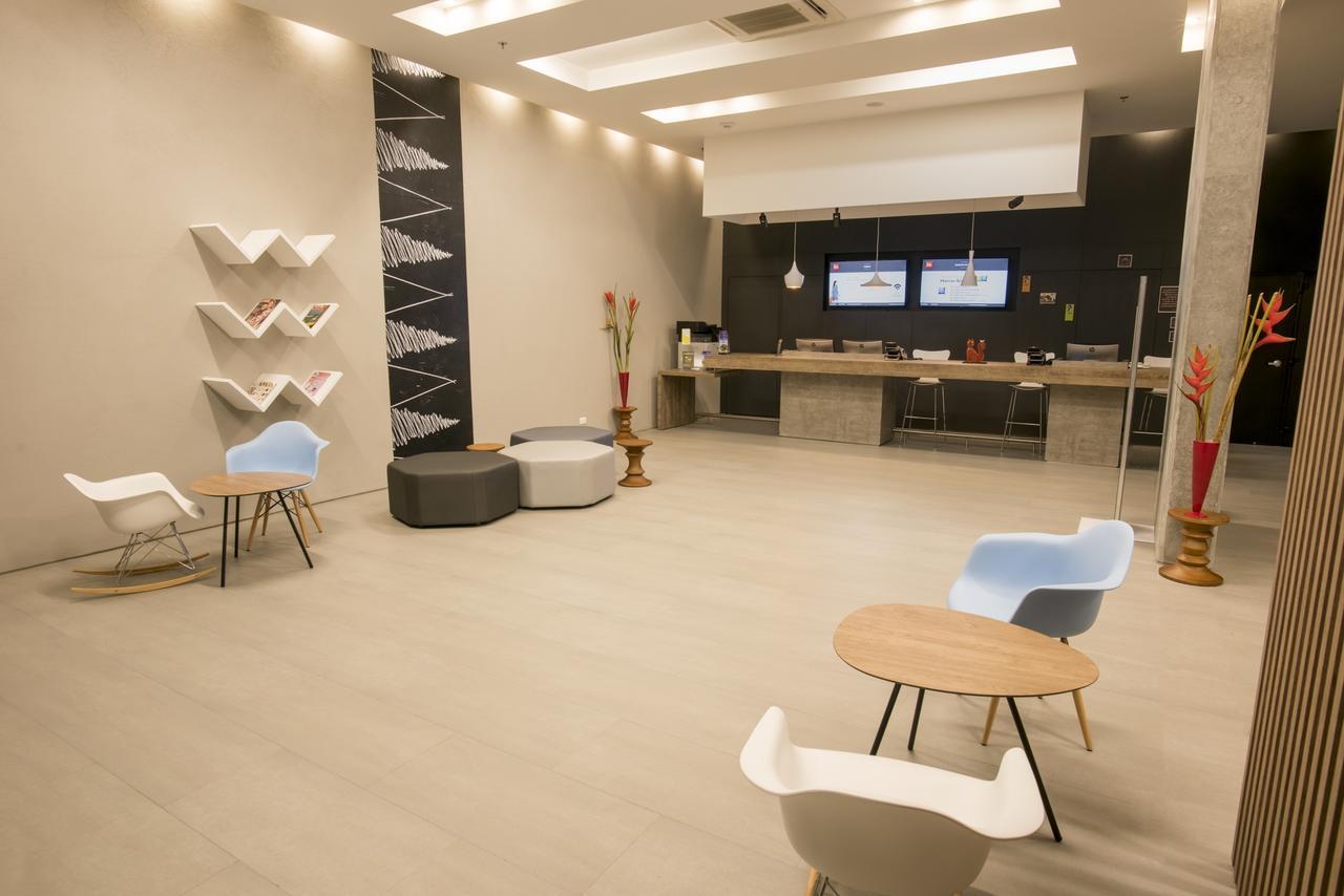 Hotel Ibis Cali Granada Kültér fotó