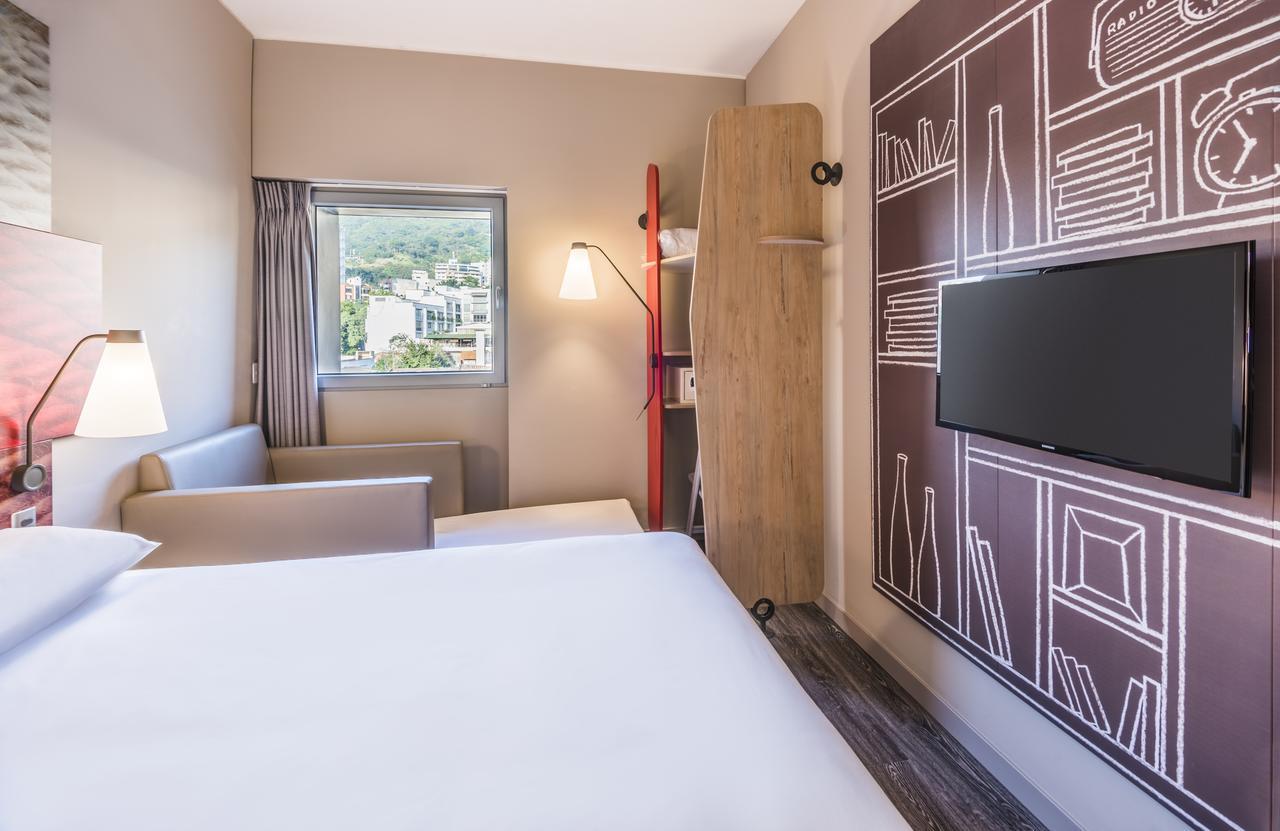 Hotel Ibis Cali Granada Kültér fotó